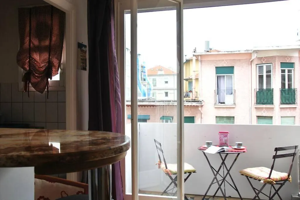 Appartement Nice Center - Bright Studio Balcony Wifi & Aircon 0*,